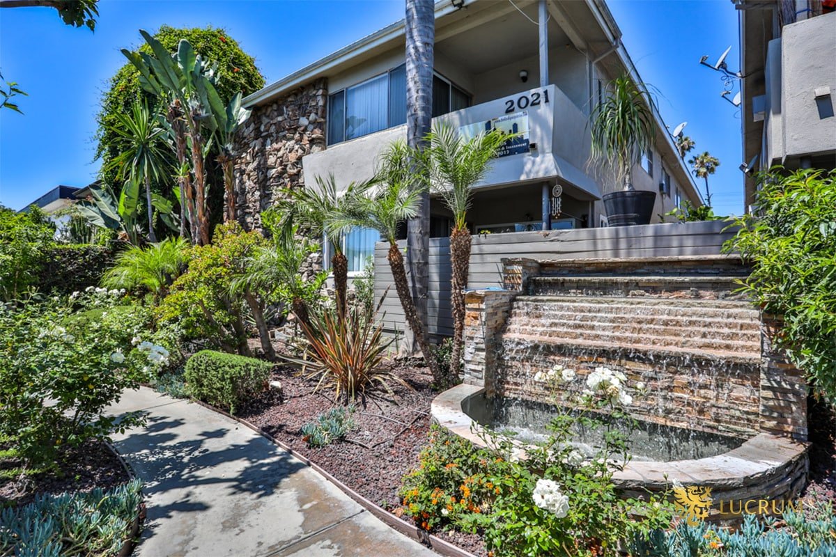 2619 S Sepulveda Blvd